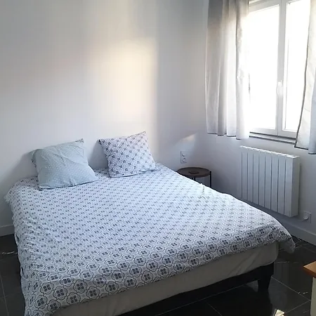 Prive Moderne Et Lumineux Plain-pied Apartment Oyonnax
